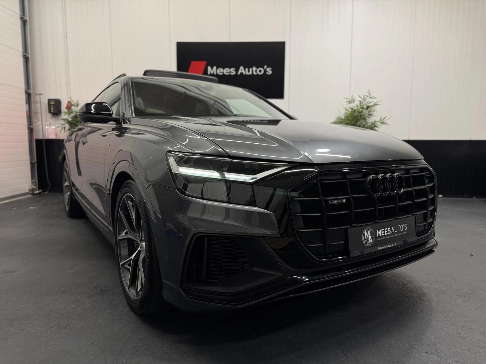 Hoofdafbeelding Audi Q8
