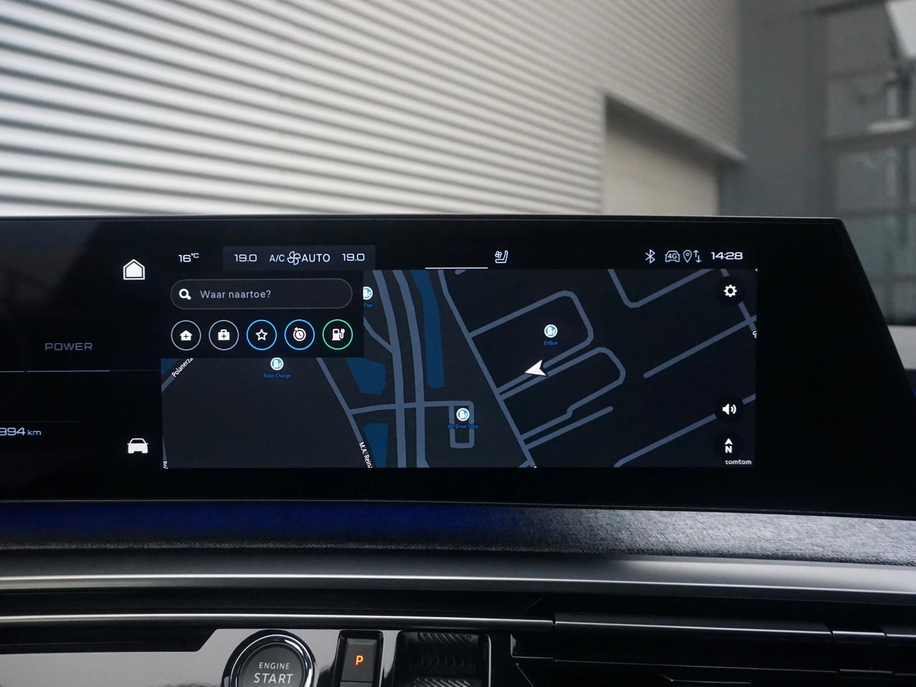 Hoofdafbeelding Peugeot e-3008