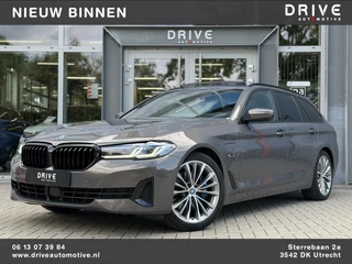BMW 5-serie Touring 530e xDrive High Ex. Shadow|Pano|H/K|Nappa|Ventilatie|Massage|ACC|HUD|Laser|Alvitgrau