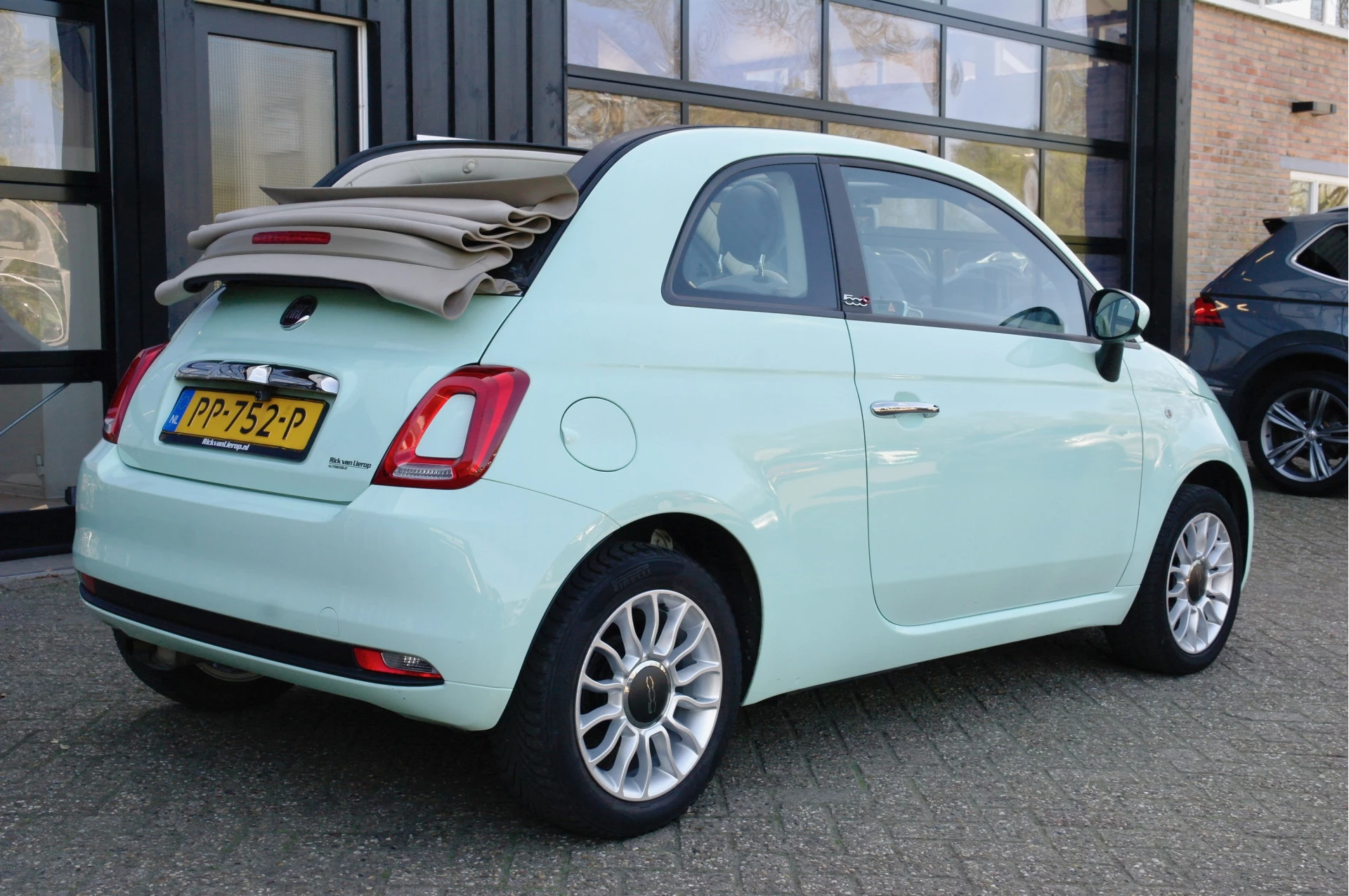 Hoofdafbeelding Fiat 500C