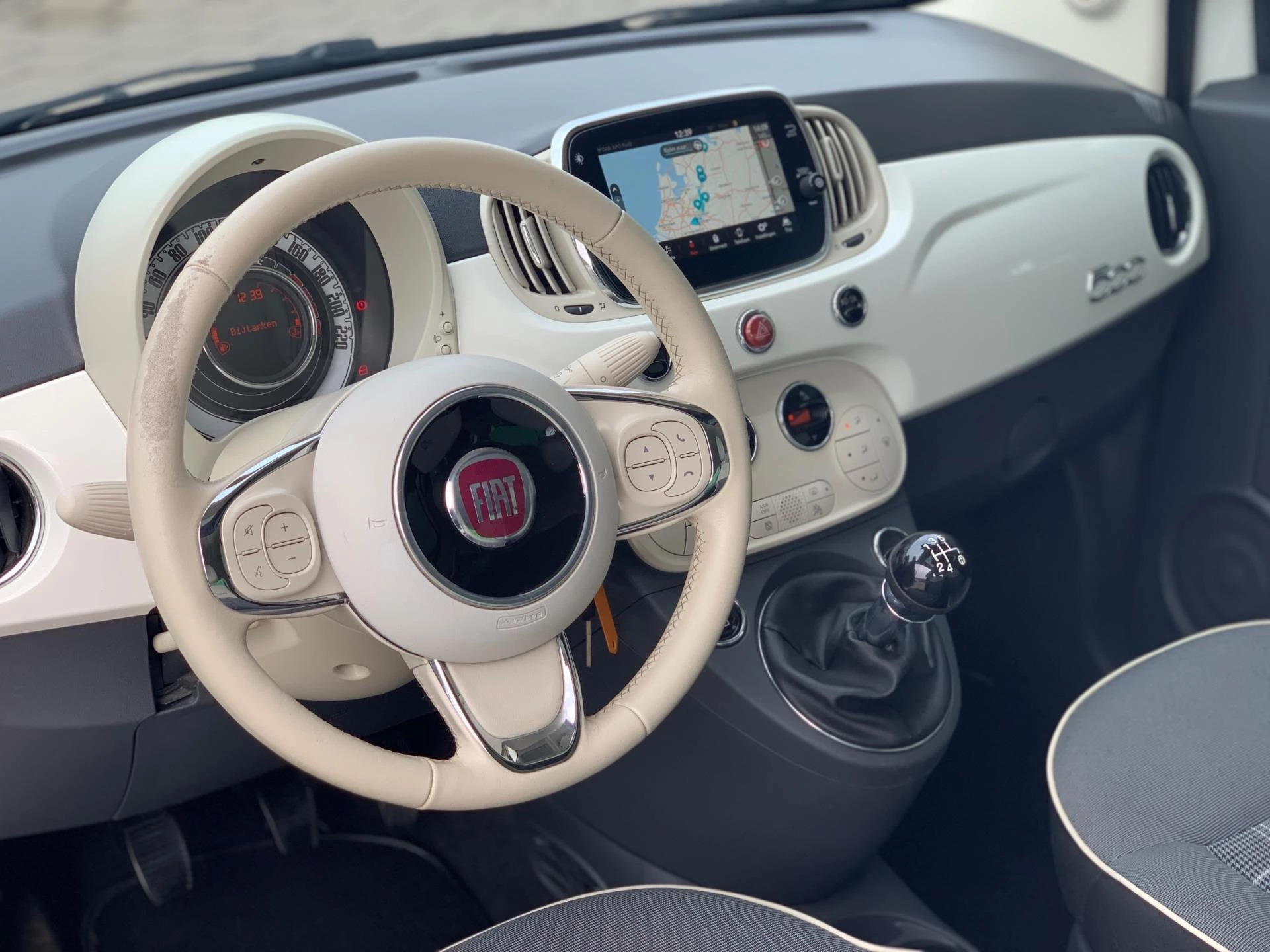 Hoofdafbeelding Fiat 500