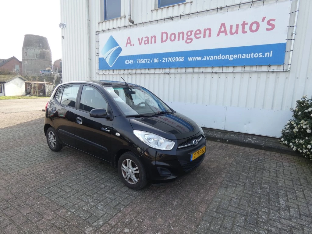 Hoofdafbeelding Hyundai i10