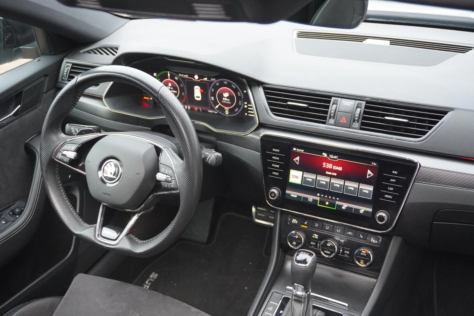 Hoofdafbeelding Škoda Superb