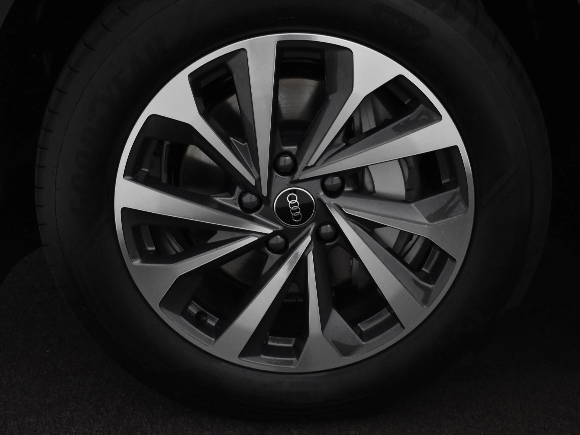 Hoofdafbeelding Audi Q6 e-tron