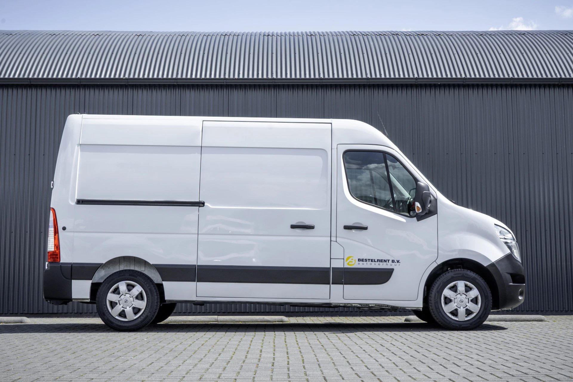 Hoofdafbeelding Nissan NV400