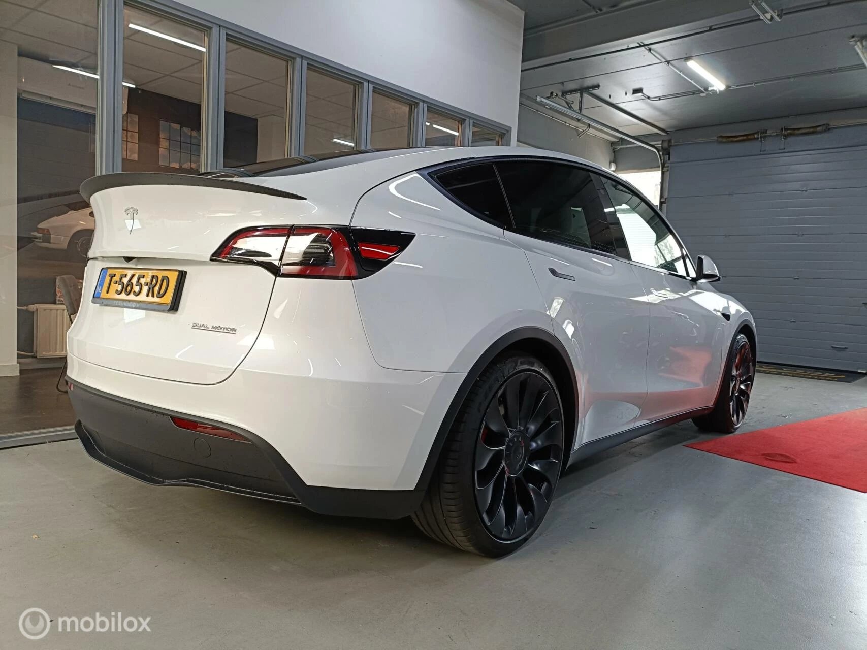 Hoofdafbeelding Tesla Model Y