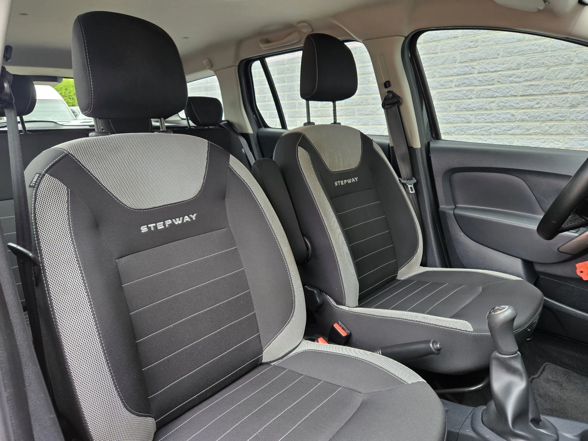 Hoofdafbeelding Dacia Logan