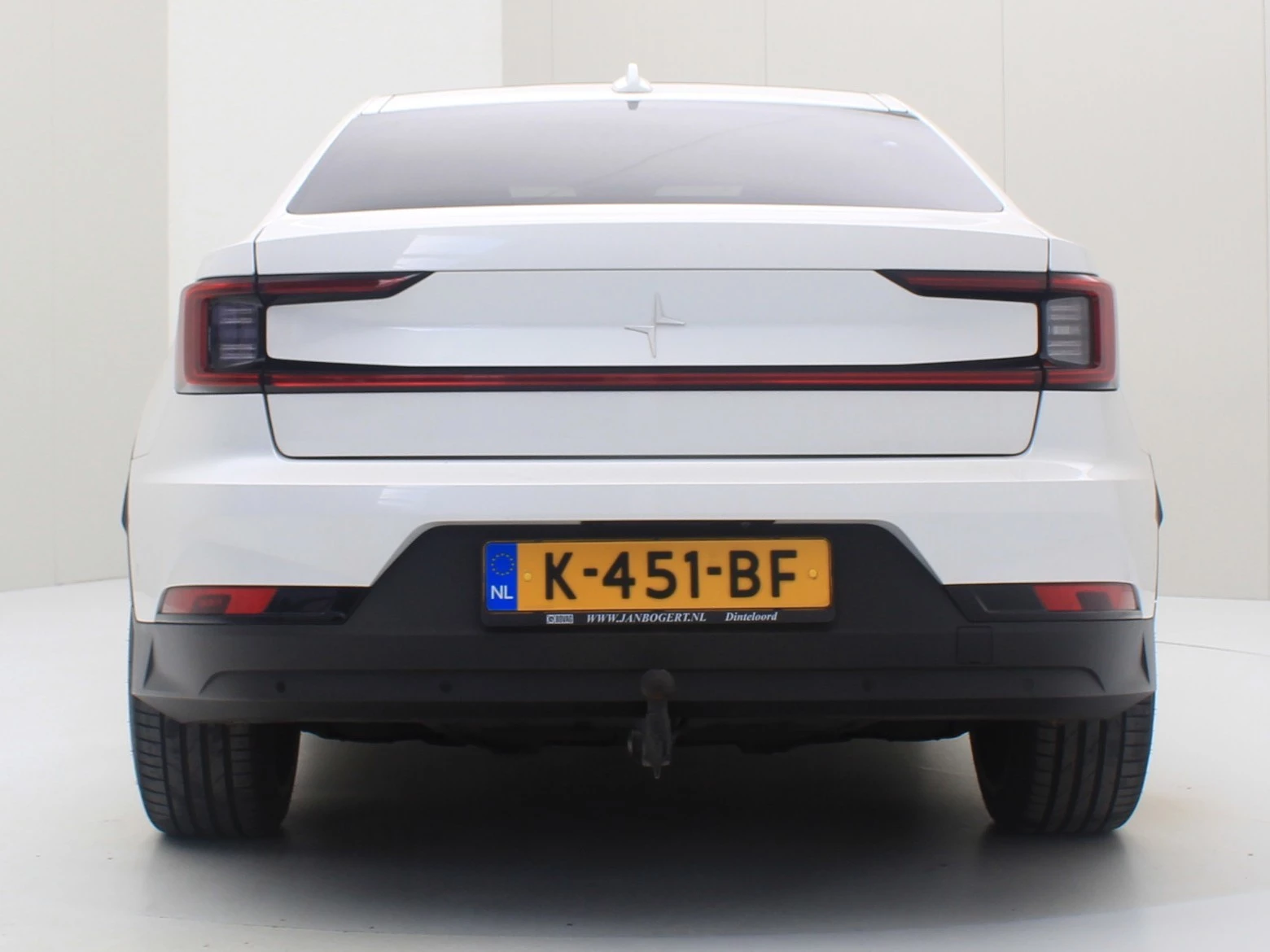 Hoofdafbeelding Polestar 2