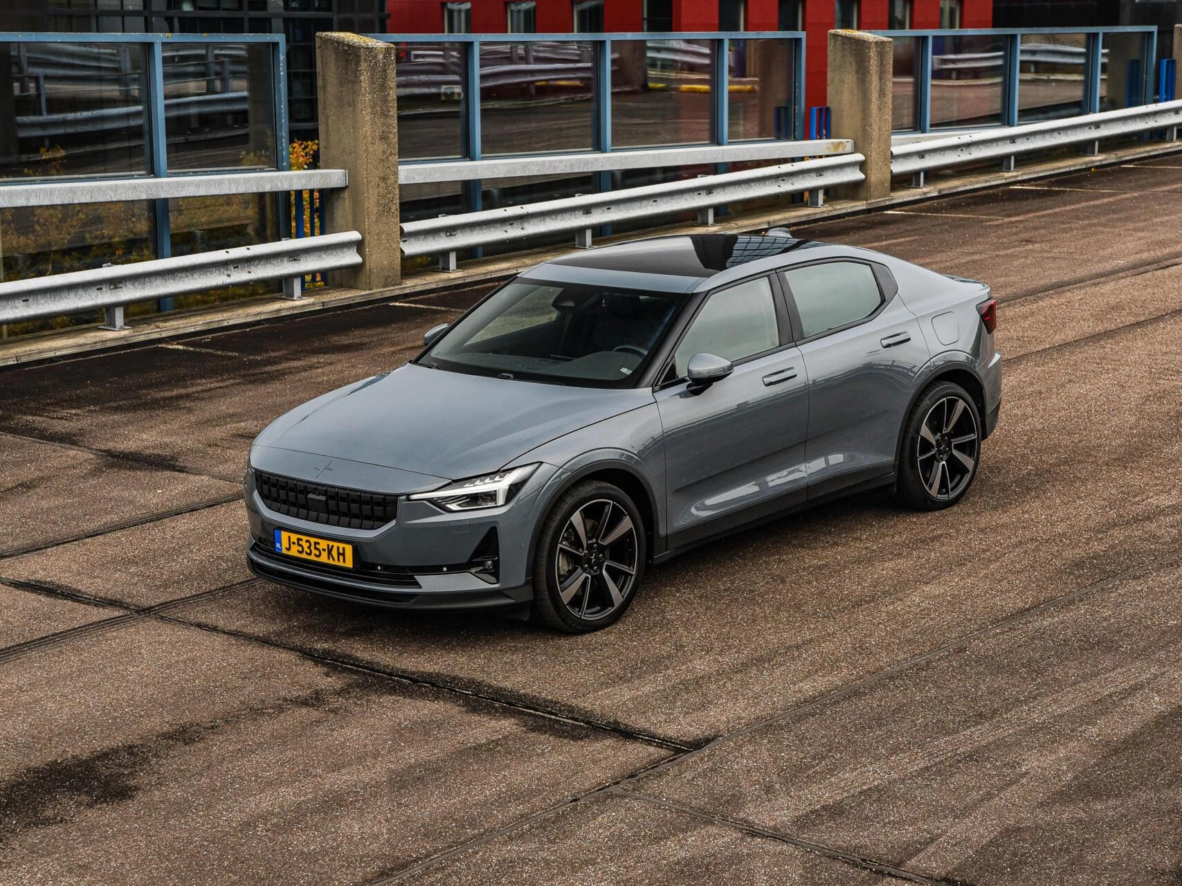 Hoofdafbeelding Polestar 2