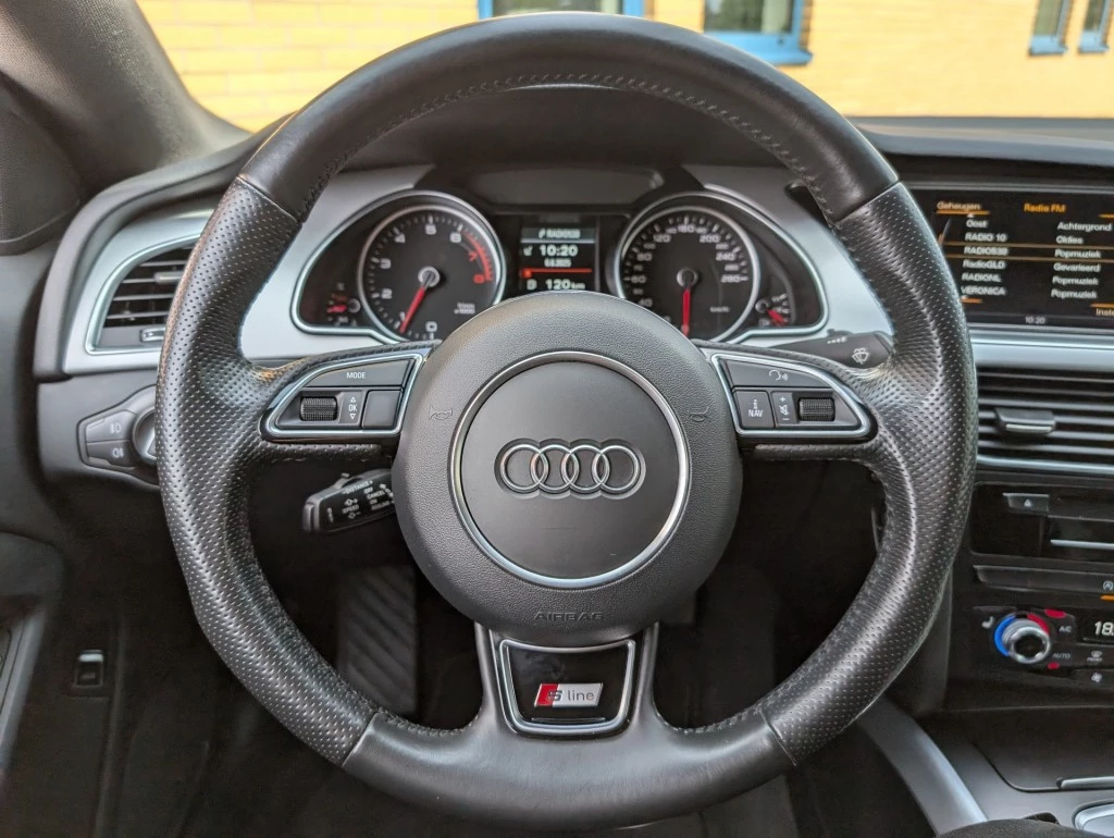 Hoofdafbeelding Audi Coupé