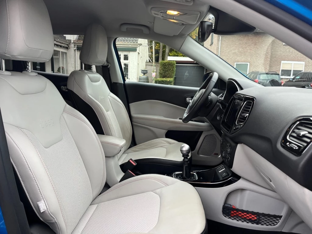 Hoofdafbeelding Jeep Compass