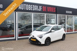 Toyota Aygo 1.0 VVT-i X-play Airco/Carplay/Camera/Led/NAP