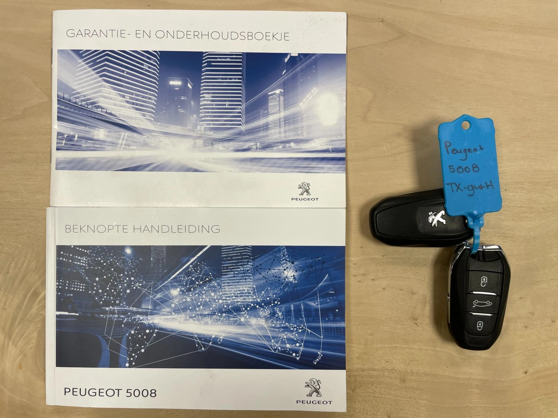 Hoofdafbeelding Peugeot 5008