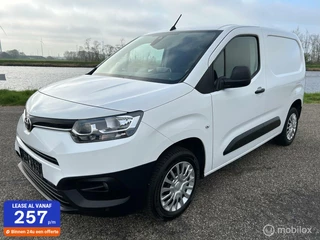 Toyota PROACE CITY 1.2 Turbo Navigator 3e Zitplaats