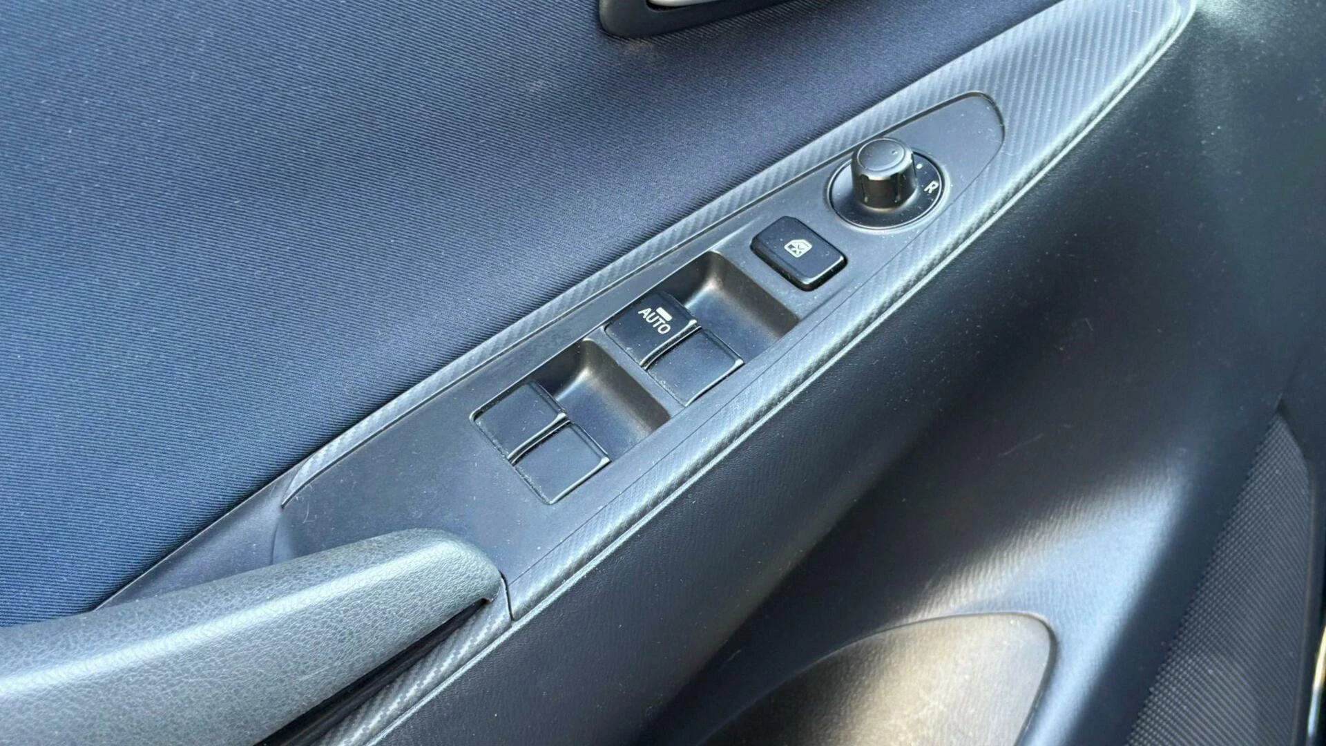 Hoofdafbeelding Mazda 2