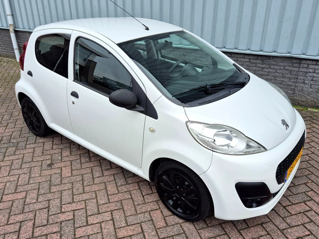 Hoofdafbeelding Peugeot 107