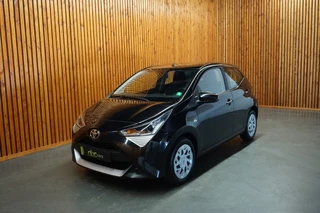 Hoofdafbeelding Toyota Aygo Toyota Aygo 1.0 VTT-I X-PLAY/ AIRCO