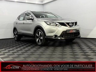 Hoofdafbeelding Nissan QASHQAI Nissan QASHQAI 1.2 N-Connecta Panoramadak, Camera, Navi, Cruise control, Rijstrok correctie, A start stop, Clima, Lichtmetalen velgen