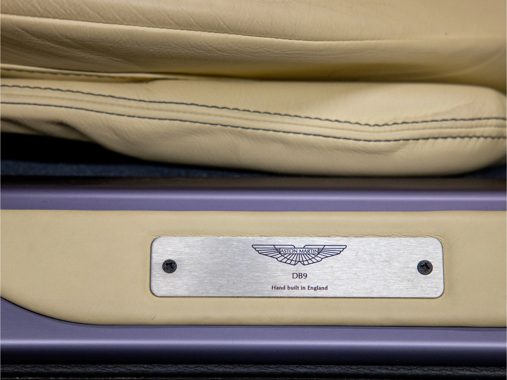 Hoofdafbeelding Aston Martin DB9