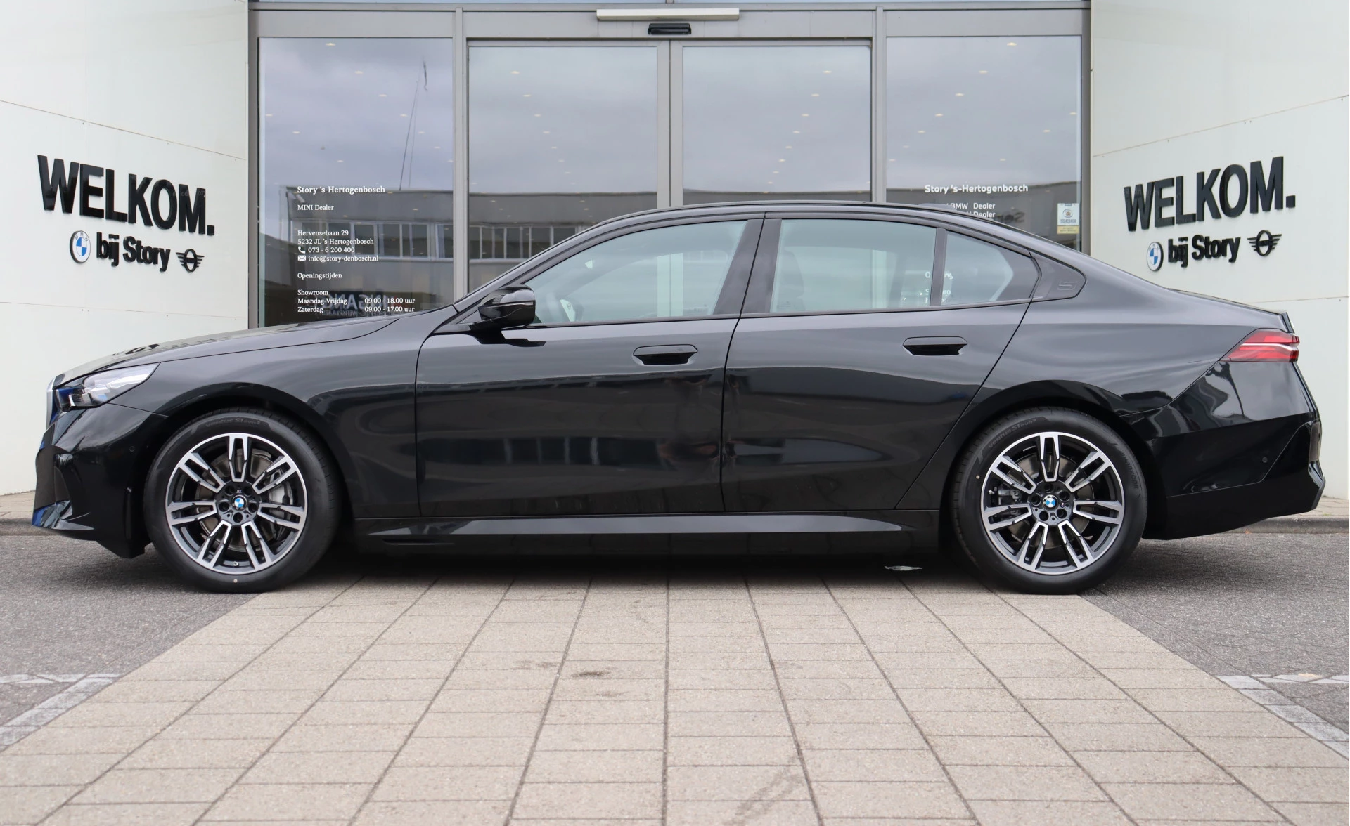 Hoofdafbeelding BMW i5