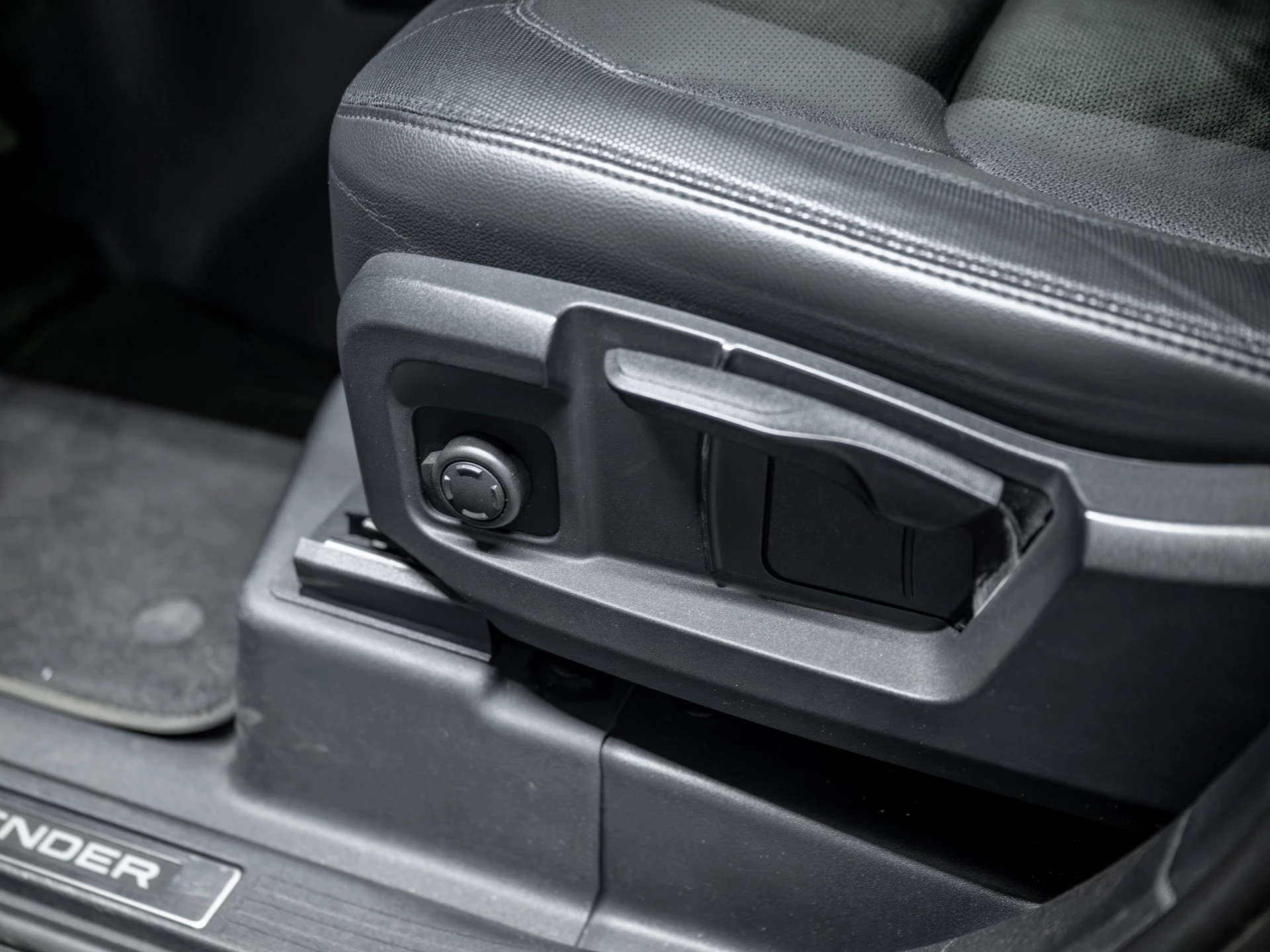 Hoofdafbeelding Land Rover Defender