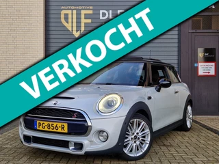 Hoofdafbeelding MINI Cooper S Mini Mini 2.0 Cooper S | Pano | Stoelverwarming | John Cooper Works | NAP