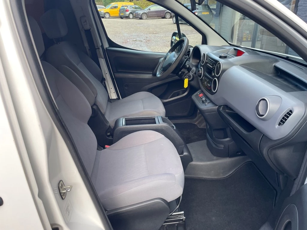 Hoofdafbeelding Peugeot Partner