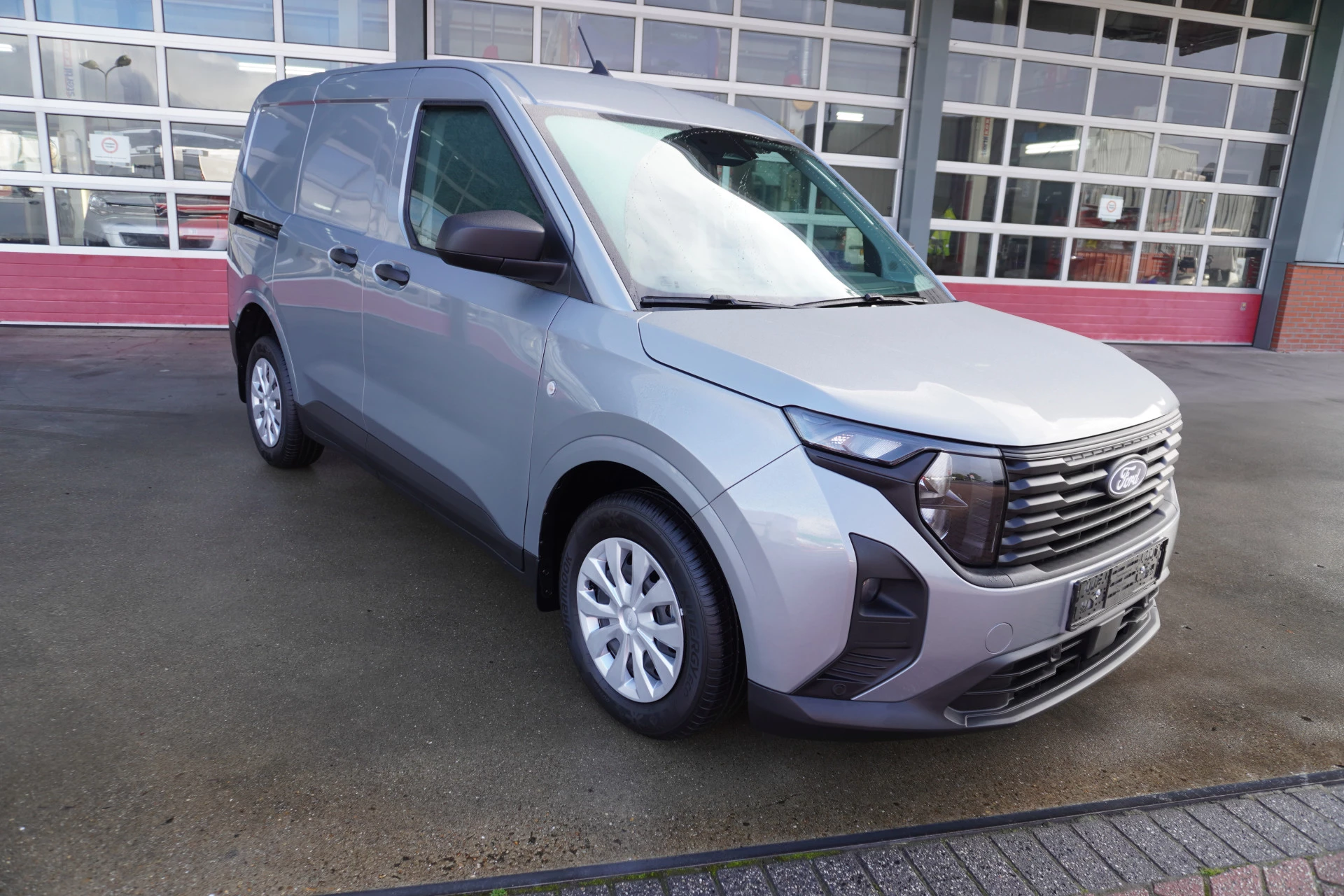 Hoofdafbeelding Ford Transit Courier