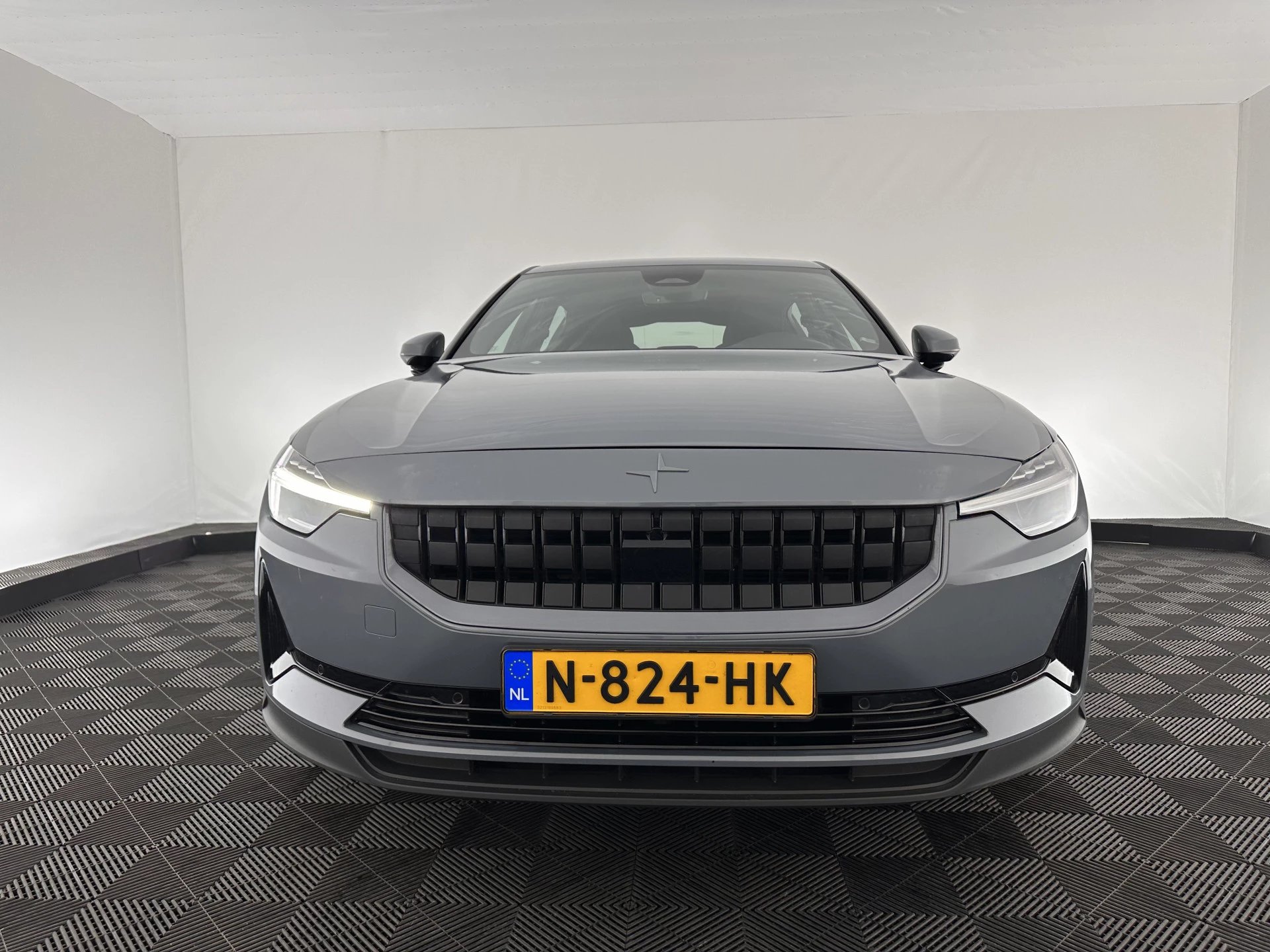 Hoofdafbeelding Polestar 2