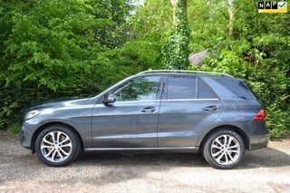 Hoofdafbeelding Mercedes-Benz GLE Mercedes-Benz GLE-klasse 500 e 4MATIC Head-up/dealer onderhouden