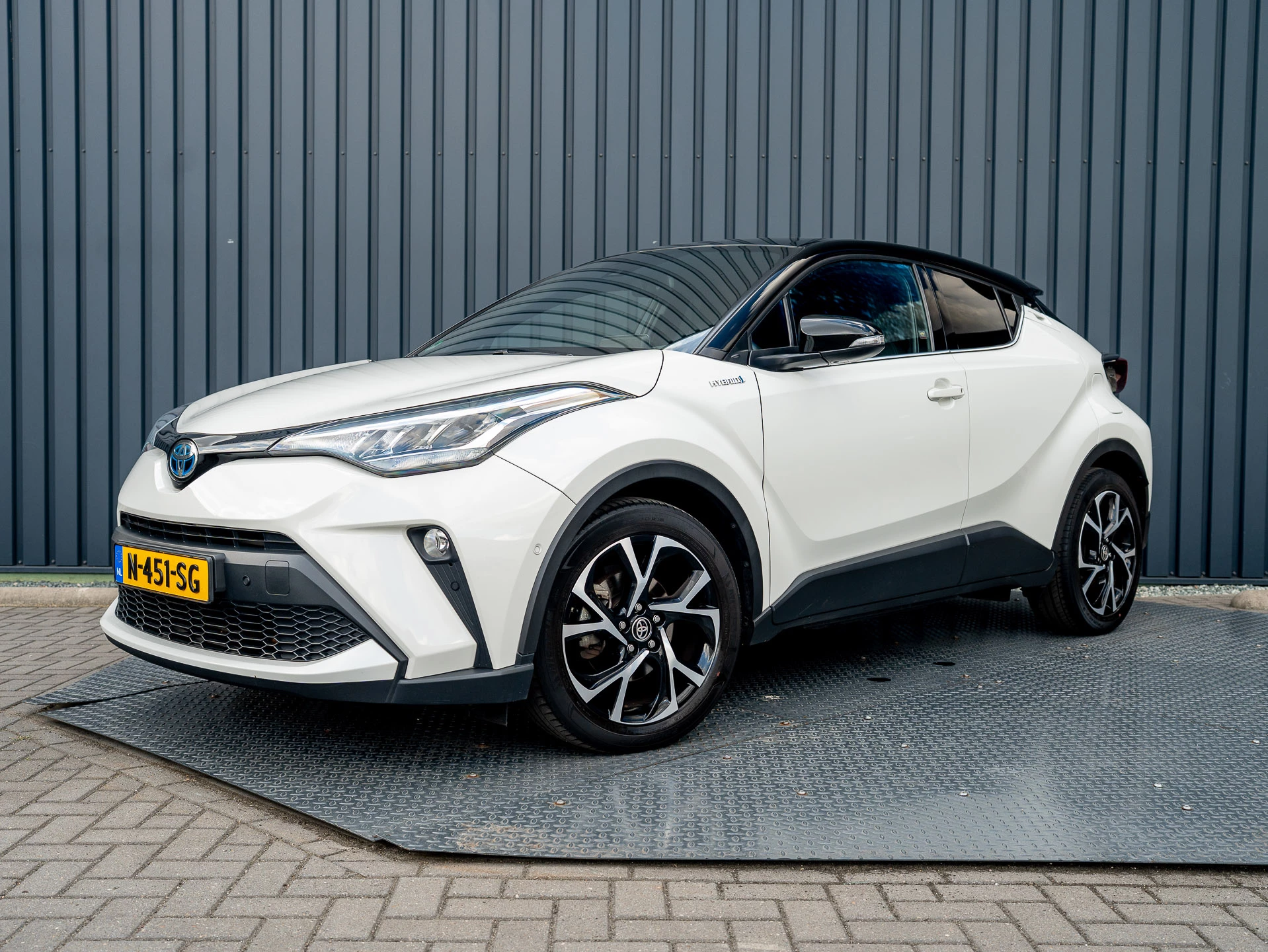 Hoofdafbeelding Toyota C-HR