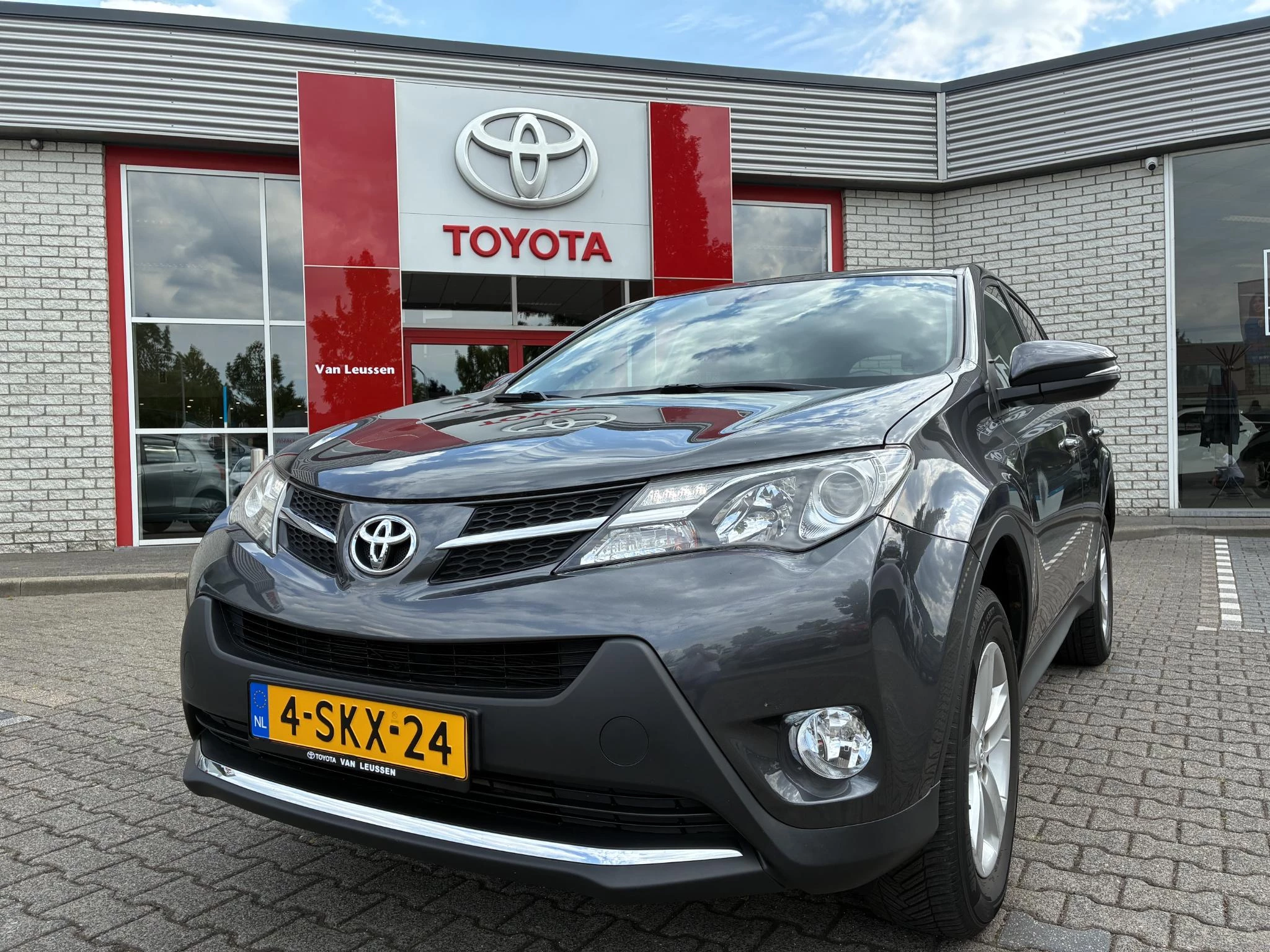 Hoofdafbeelding Toyota RAV4