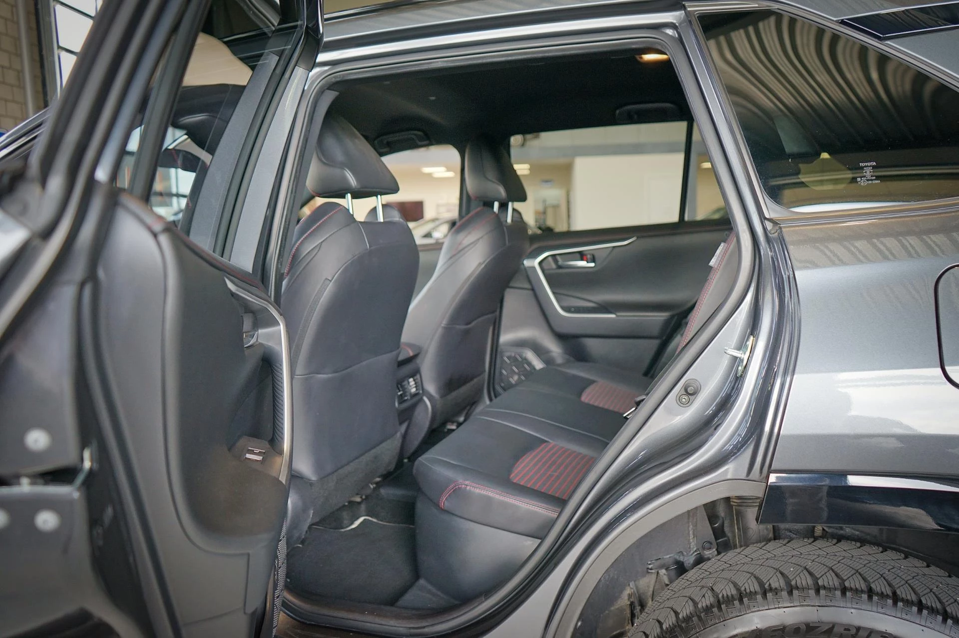 Hoofdafbeelding Toyota RAV4
