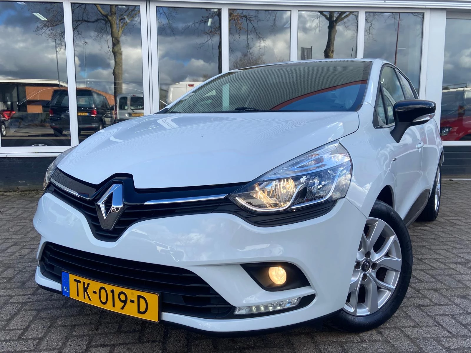 Hoofdafbeelding Renault Clio