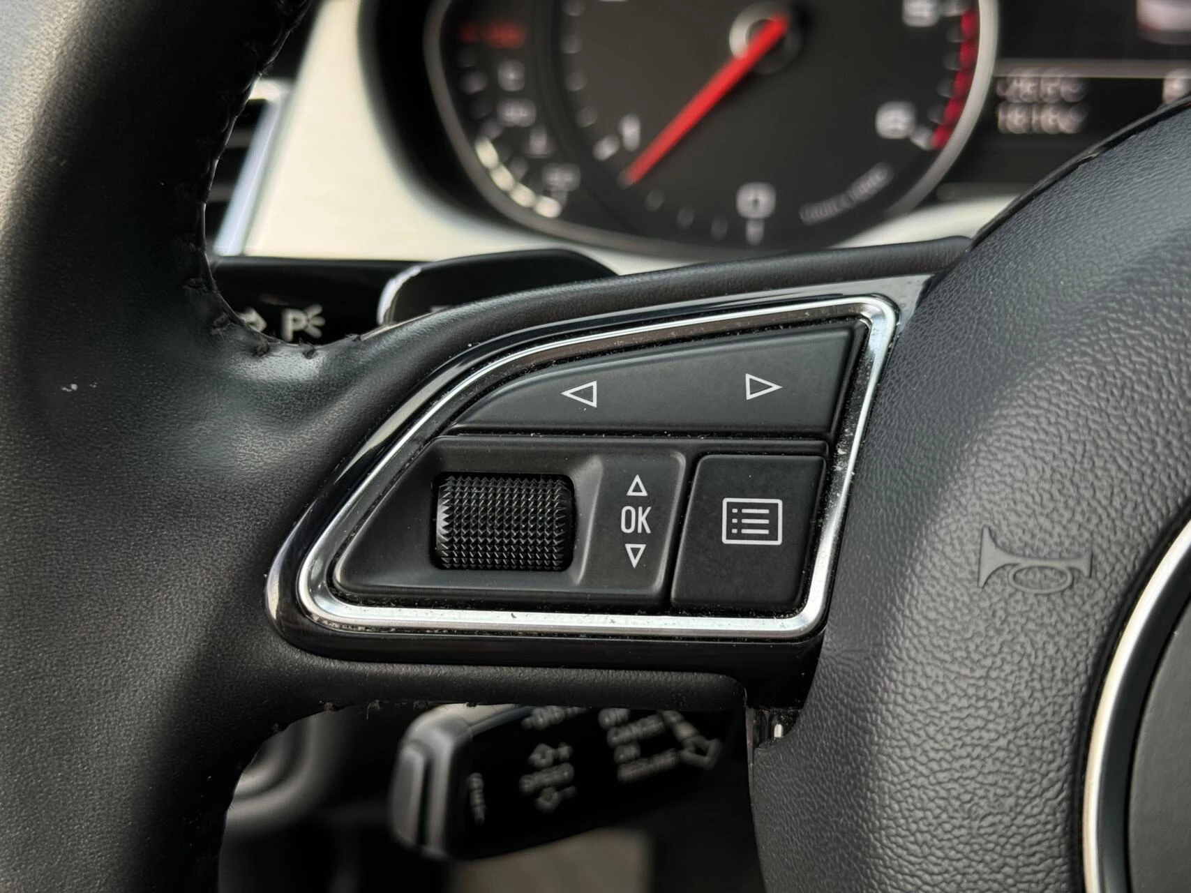 Hoofdafbeelding Audi A8