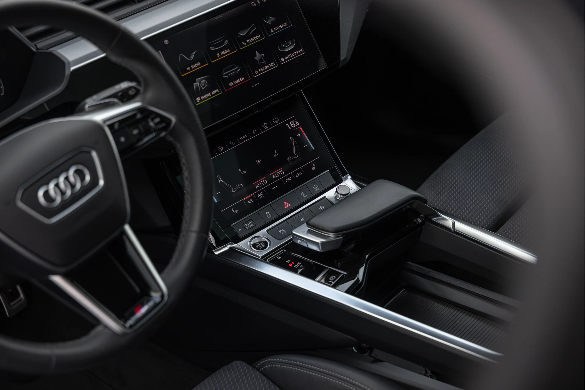 Hoofdafbeelding Audi Q8 e-tron