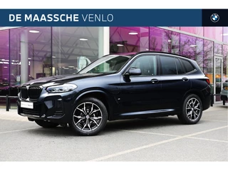 Hoofdafbeelding BMW X3 BMW X3 xDrive30e High Executive M Sport Automaat / BMW M 50 Jahre / Trekhaak / Sportstoelen / LED / Live Cockpit Professional / Parking Assistant / Stoelverwarming