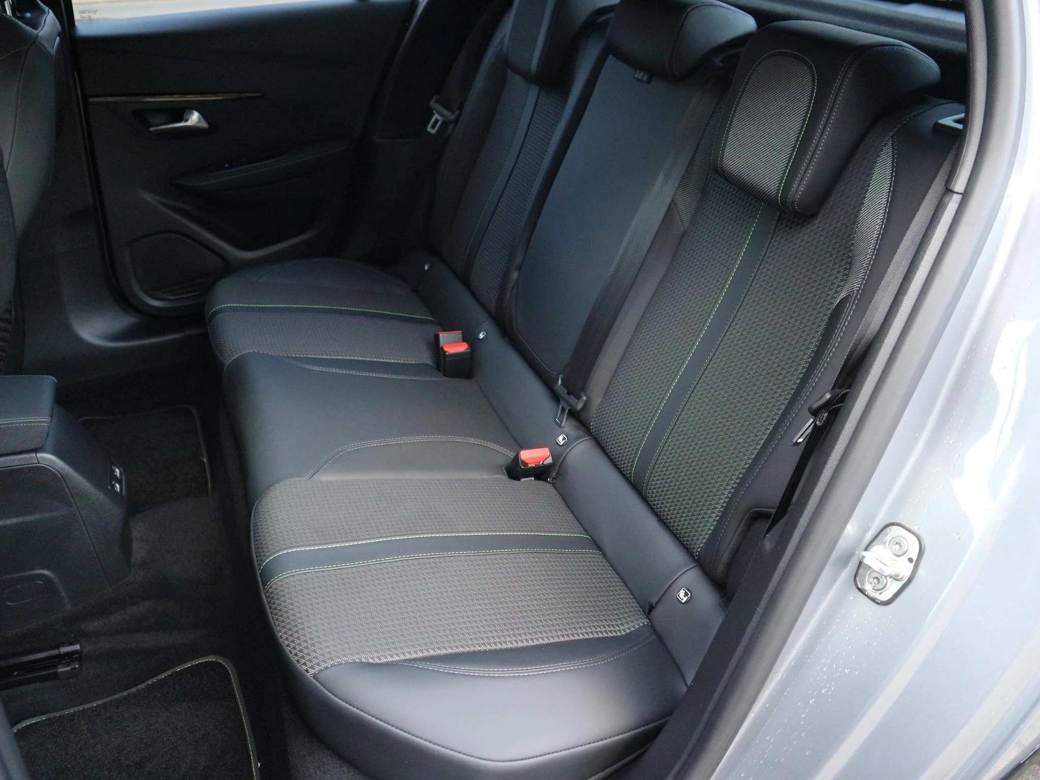 Hoofdafbeelding Peugeot e-208