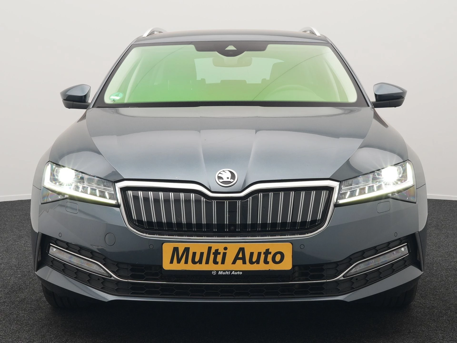 Hoofdafbeelding Škoda Superb