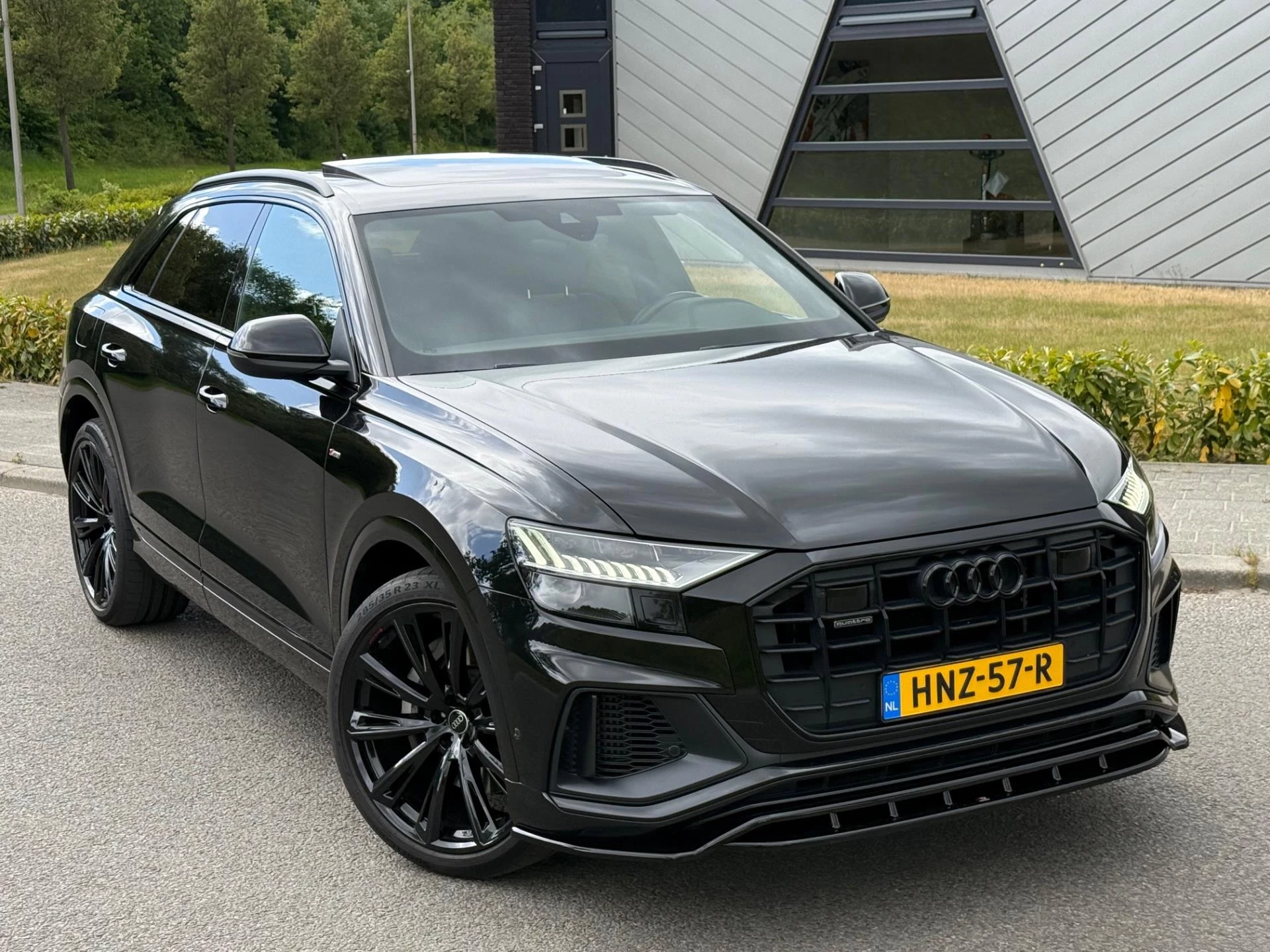 Hoofdafbeelding Audi Q8