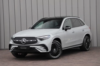 Hoofdafbeelding Mercedes-Benz GLC Mercedes-Benz GLC 300e AMG 4-Matic | 313PK | Massage | Pano | Keyles-go | Head-up | Sfeerverlichting | Distronic+ | Stoelkoeling | Burmester | Memory | Air-balance | 2024.