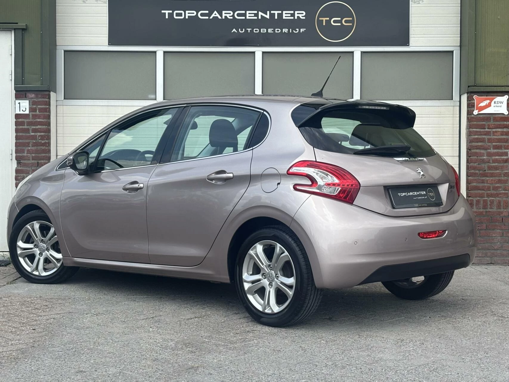 Hoofdafbeelding Peugeot 208