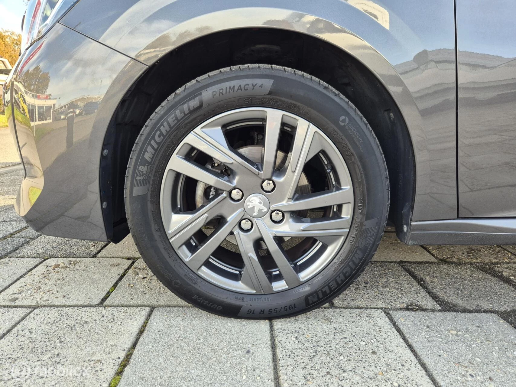 Hoofdafbeelding Peugeot 208