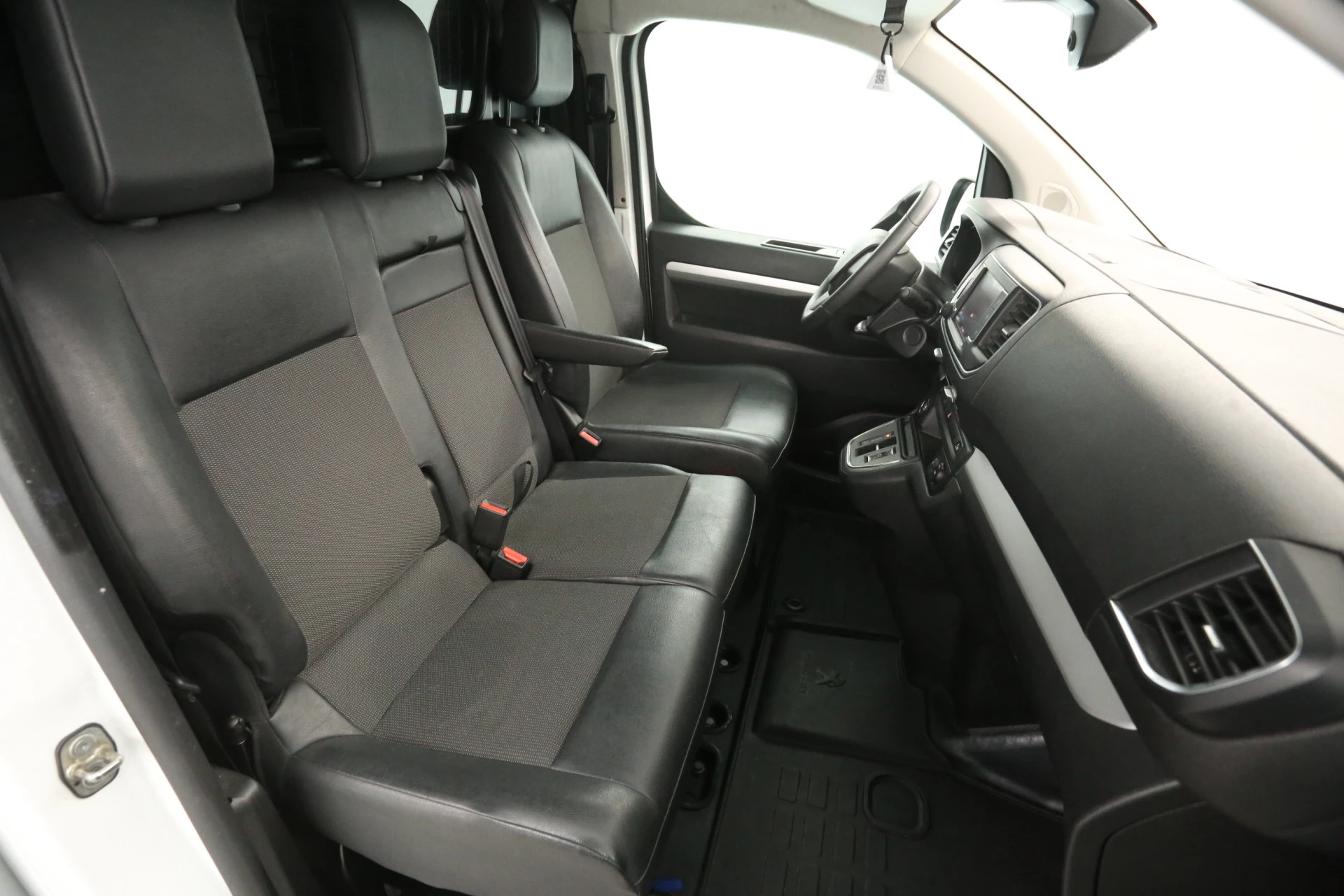 Hoofdafbeelding Peugeot e-Expert