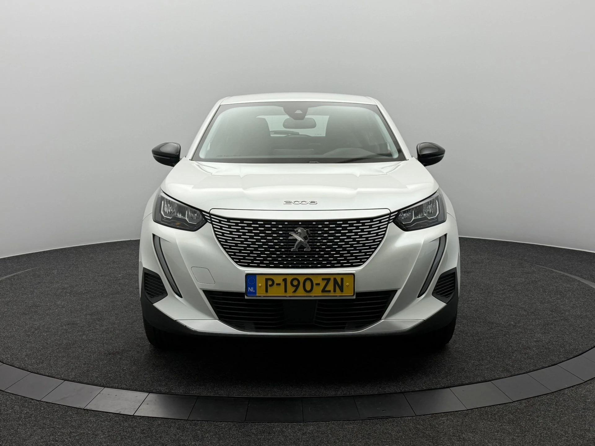 Hoofdafbeelding Peugeot e-2008