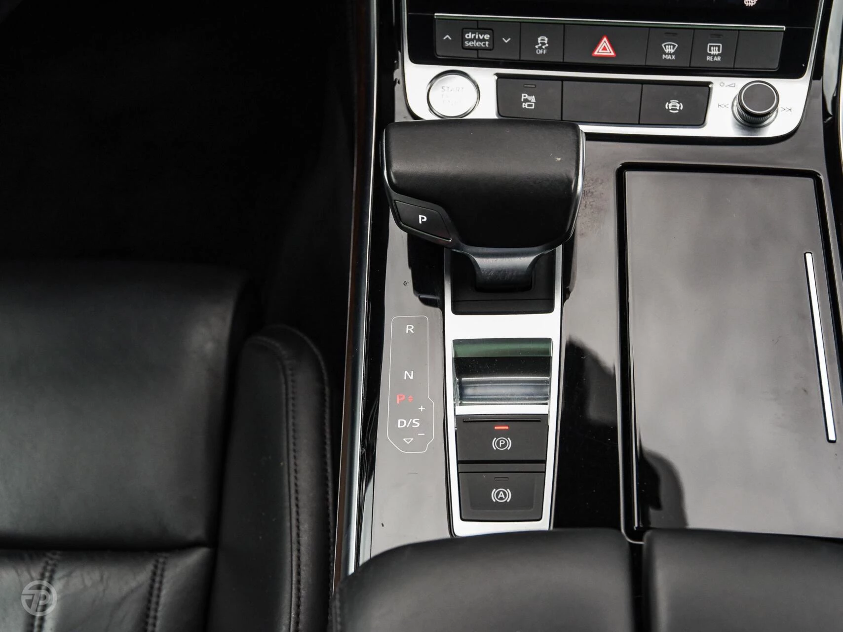 Hoofdafbeelding Audi A8