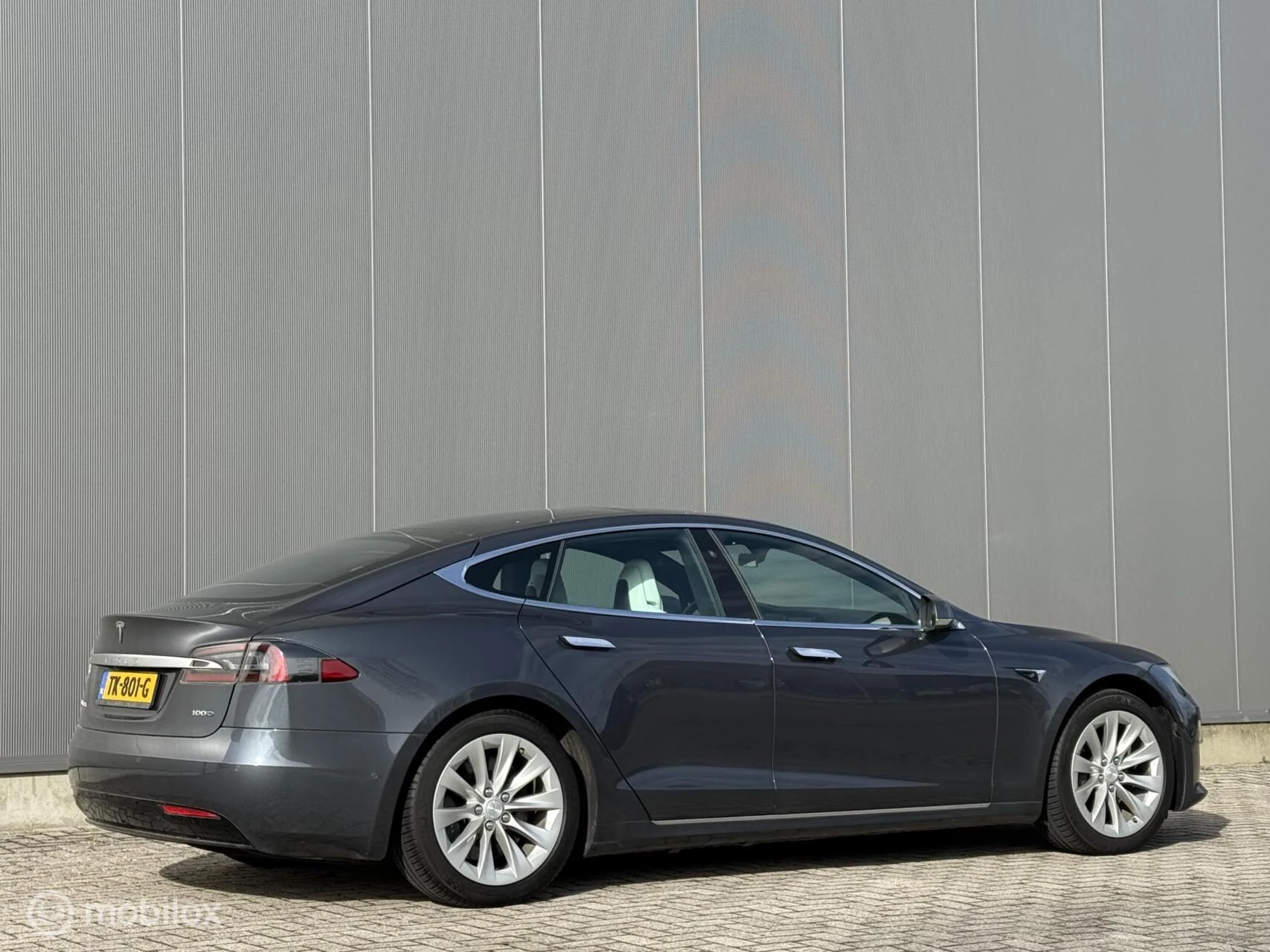 Hoofdafbeelding Tesla Model S