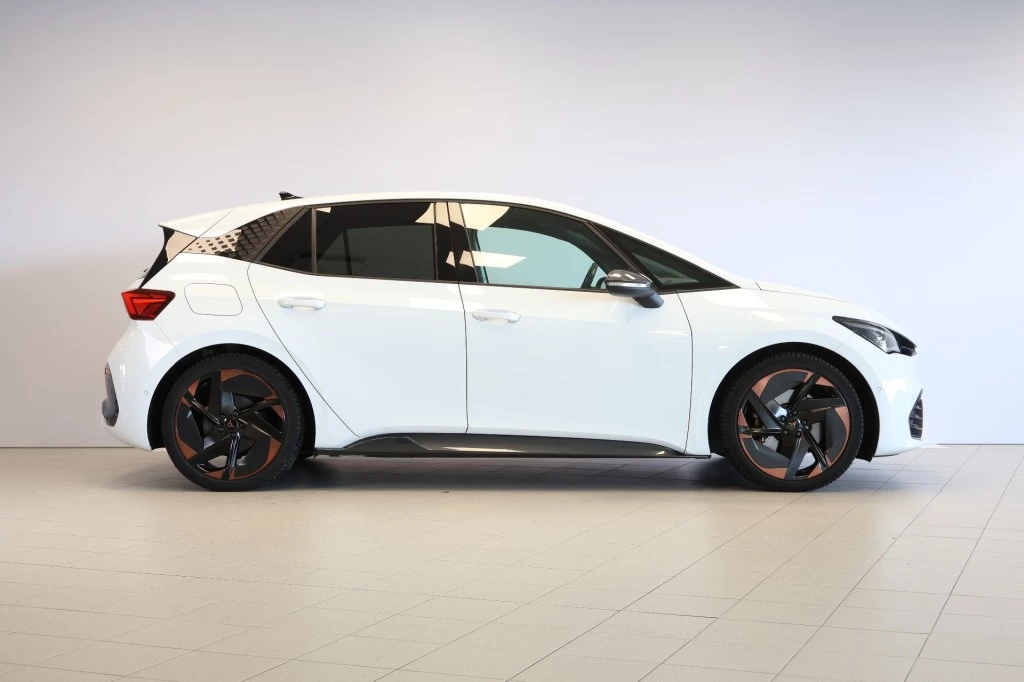 Hoofdafbeelding CUPRA Born
