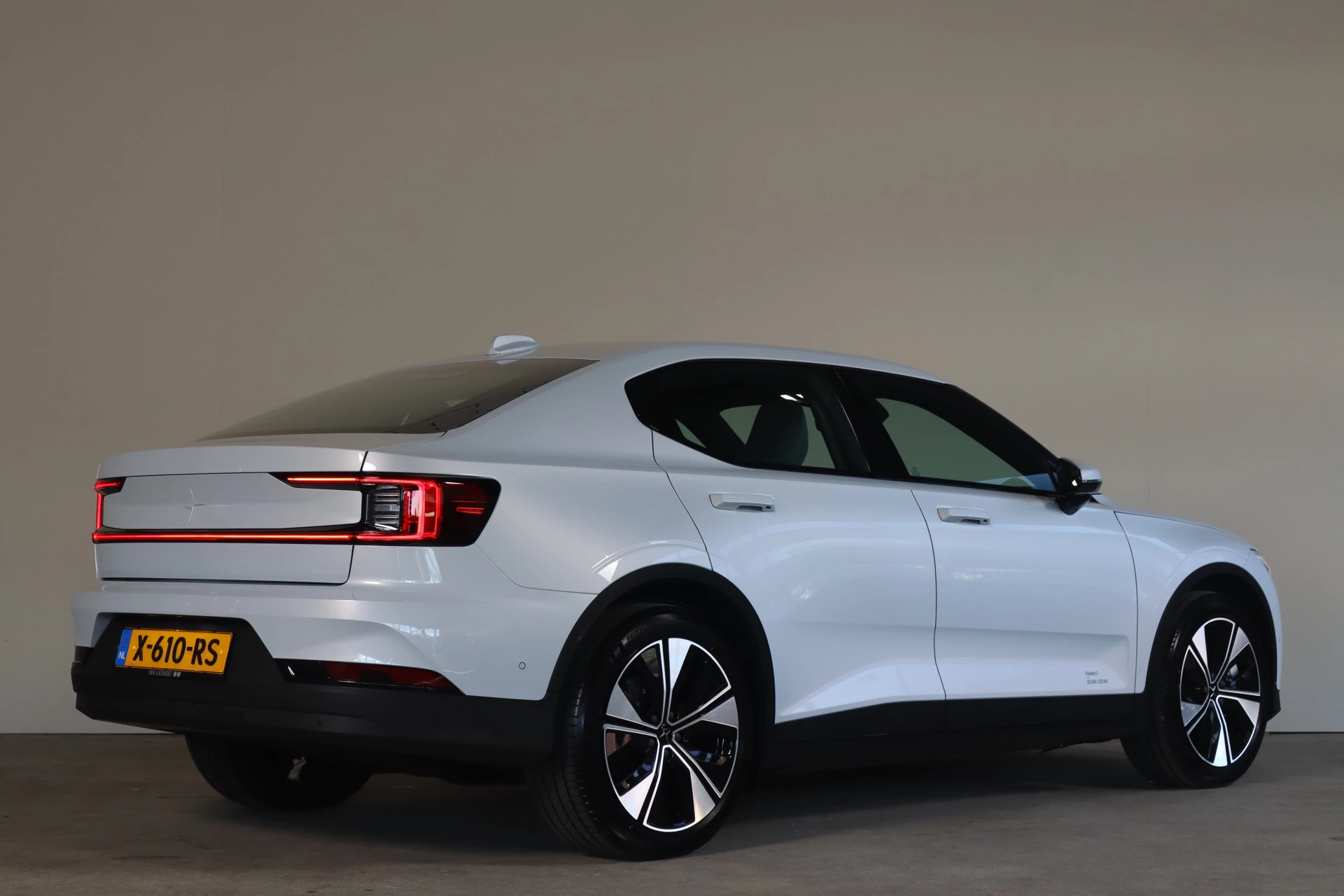 Hoofdafbeelding Polestar 2