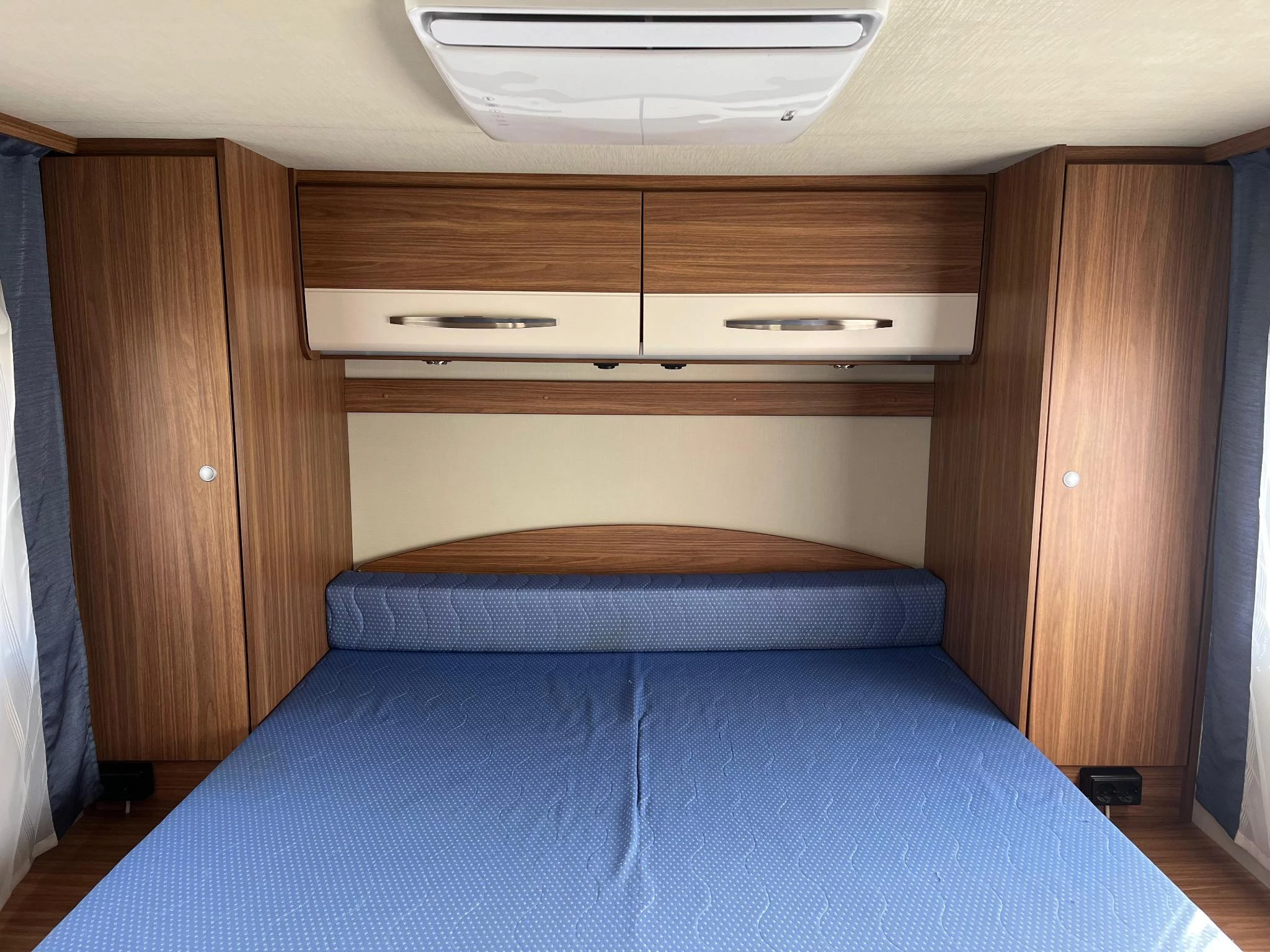 Hoofdafbeelding Carado Capron T 449